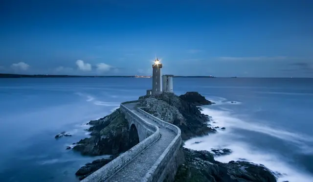 Ethereal lighthouse